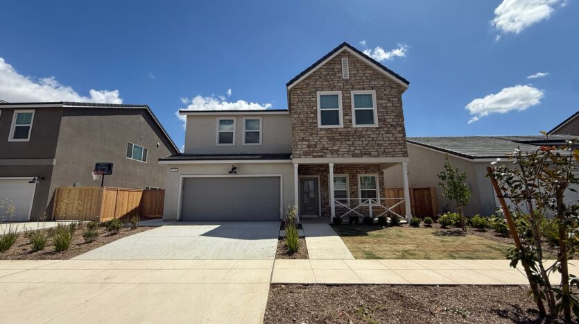 1036 Fruitwood Ave. - Clovis - California - 4 bed, 2.5 bath rental property