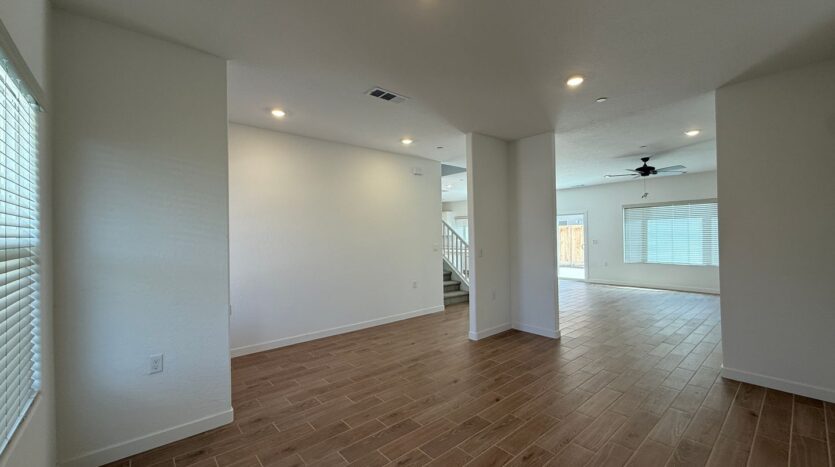 1036 Fruitwood Ave. - Clovis - California - 4 bed, 2.5 bath rental property