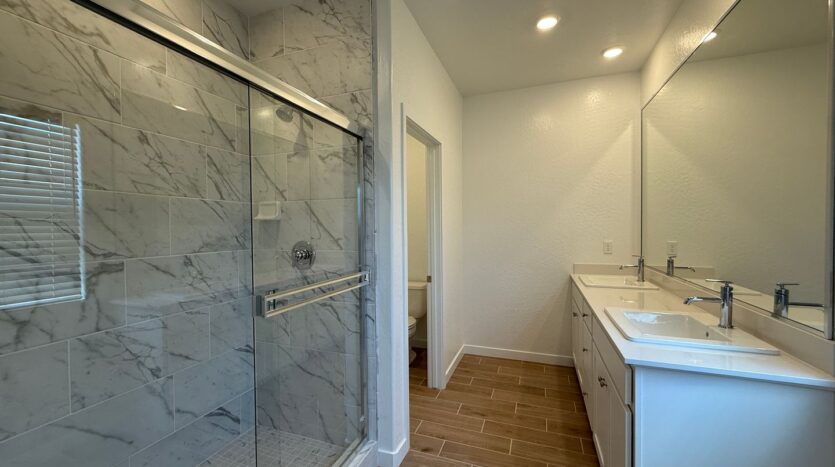 1036 Fruitwood Ave. - Clovis - California - 4 bed, 2.5 bath rental property