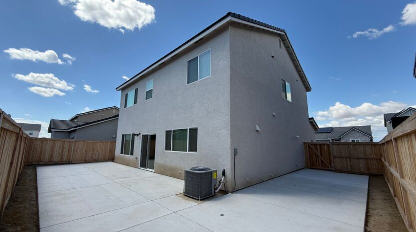 1036 Fruitwood Ave. - Clovis - California - 4 bed, 2.5 bath rental property