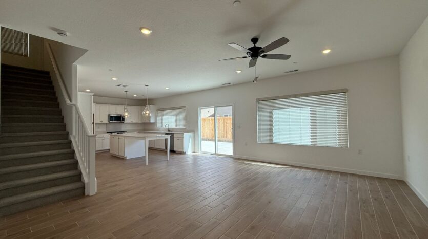 1036 Fruitwood Ave. - Clovis - California - 4 bed, 2.5 bath rental property