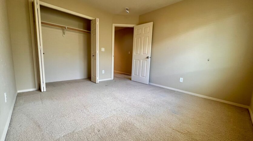 1048 SE Tamora Avenue - Hillsboro - Oregon - 3 bed, 2.5 bath rental property