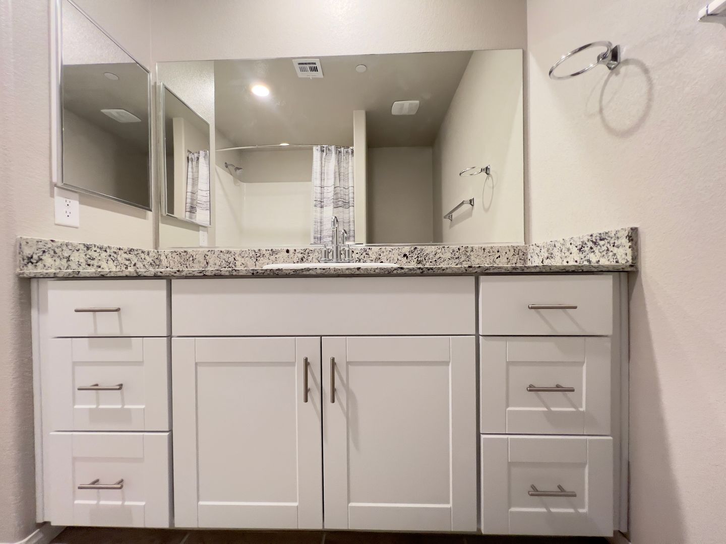 10946 Cambridge Lakes Ave  - Las Vegas - Nevada - 4 bed, 2.5 bath rental property