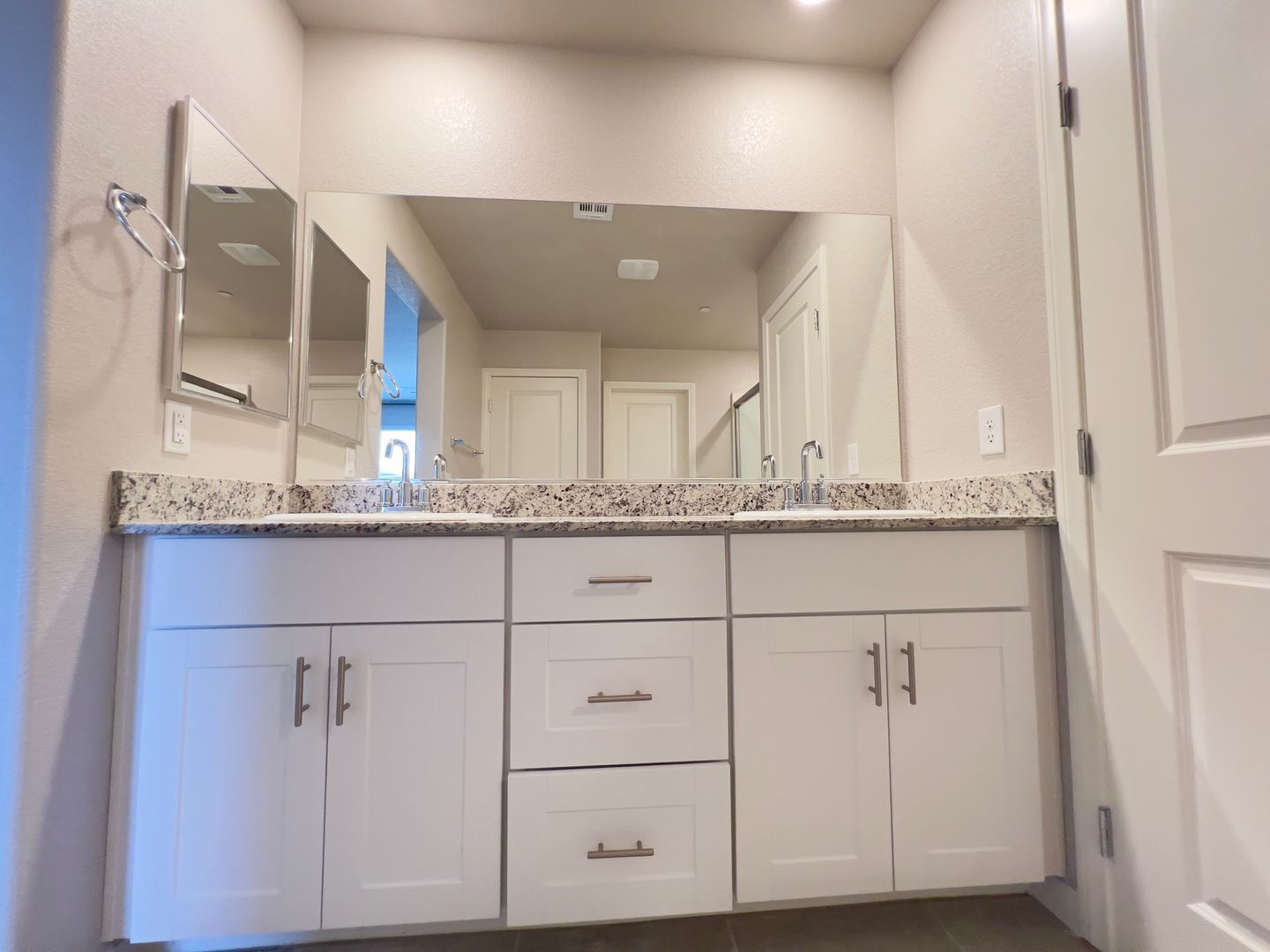 10946 Cambridge Lakes Ave  - Las Vegas - Nevada - 4 bed, 2.5 bath rental property