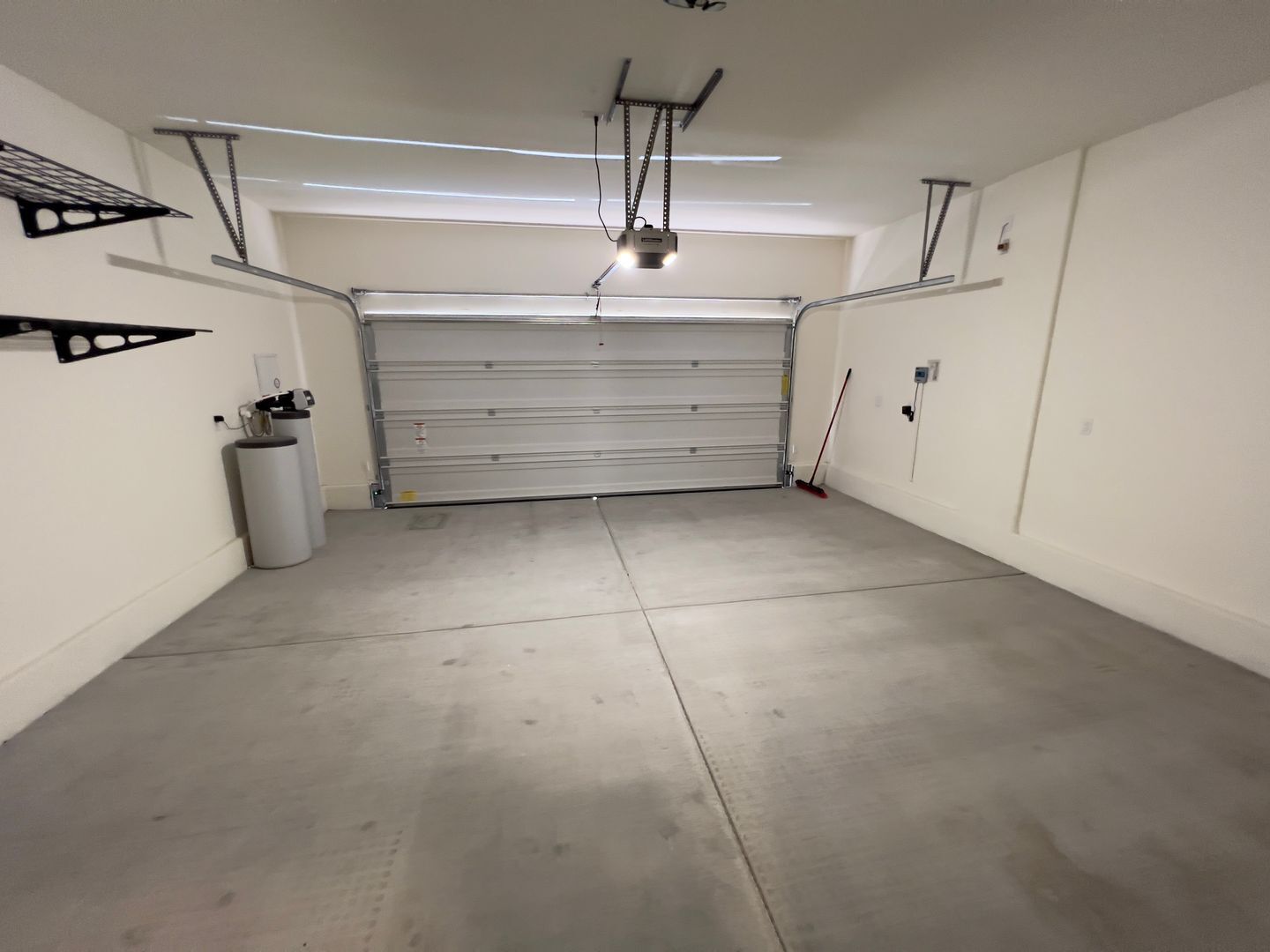 10946 Cambridge Lakes Ave  - Las Vegas - Nevada - 4 bed, 2.5 bath rental property