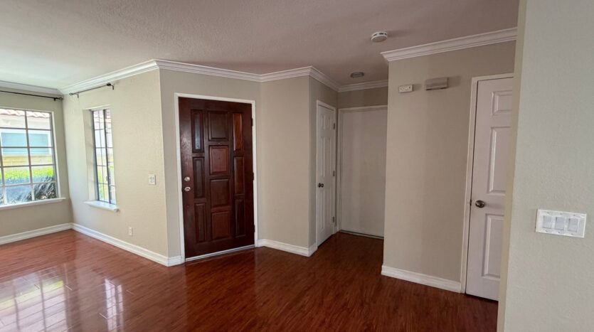 11095 Avenida De Los Lobos - San Diego - California - 3 bed, 2.5 bath rental property