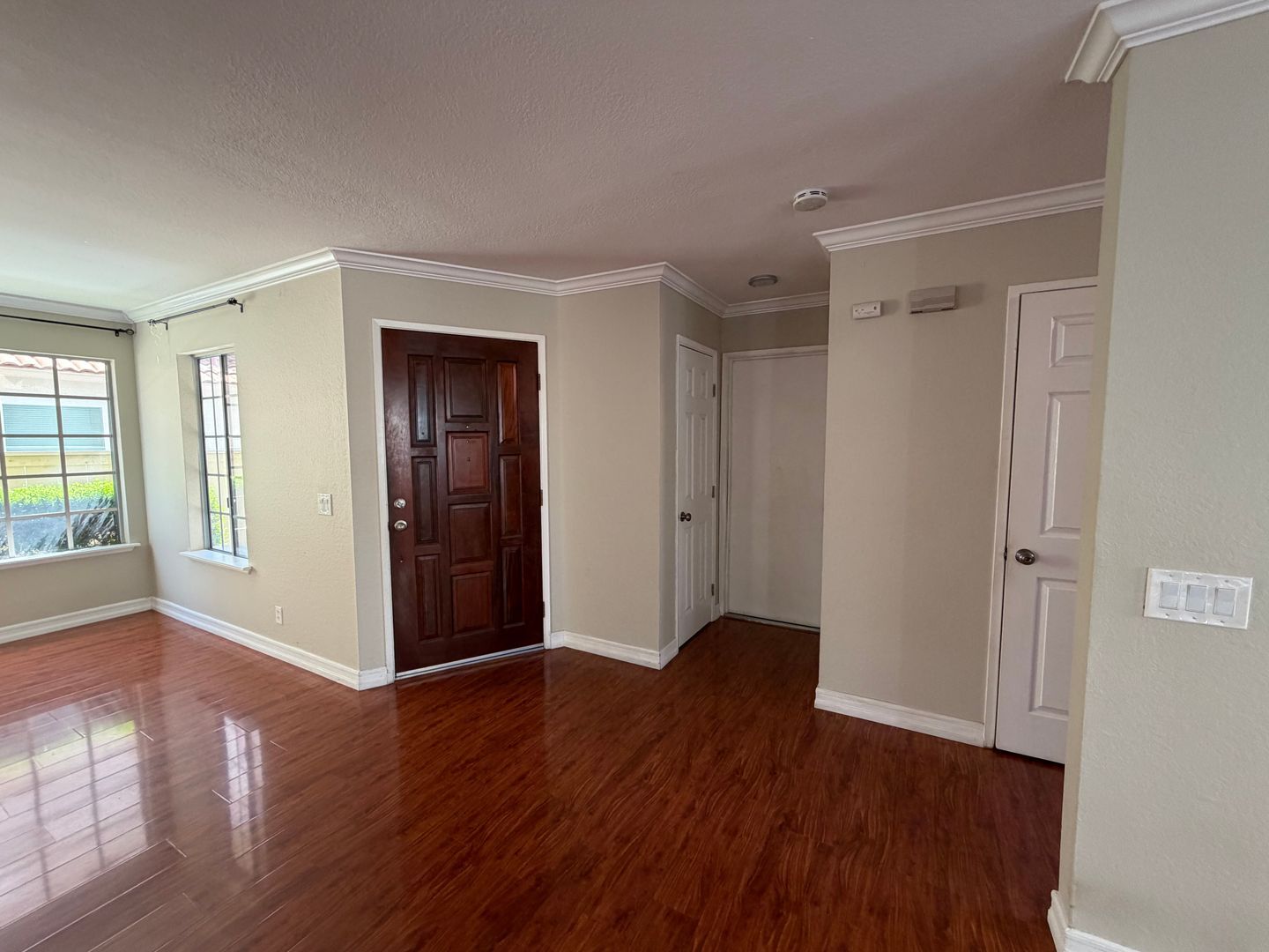11095 Avenida De Los Lobos - San Diego - California - 3 bed, 2.5 bath rental property