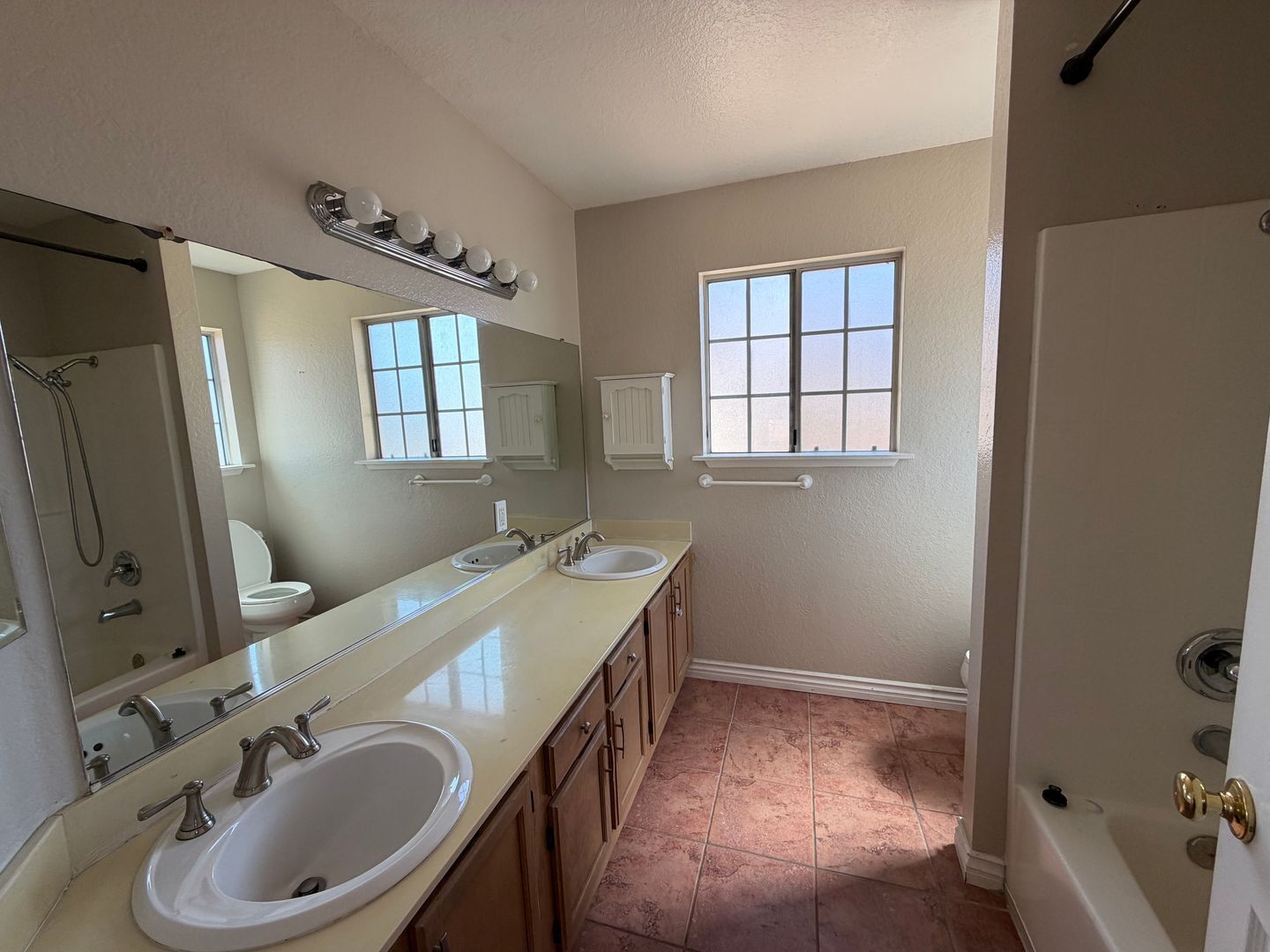 11095 Avenida De Los Lobos - San Diego - California - 3 bed, 2.5 bath rental property