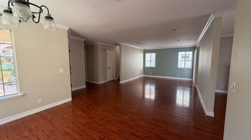 11095 Avenida De Los Lobos - San Diego - California - 3 bed, 2.5 bath rental property
