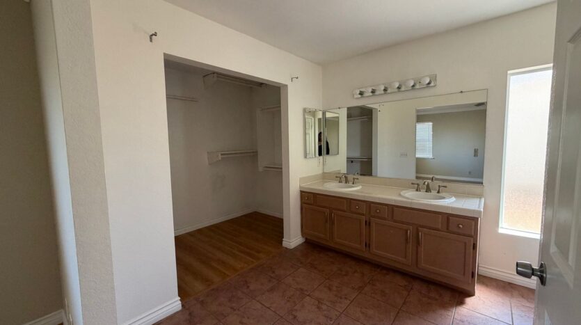 11095 Avenida De Los Lobos - San Diego - California - 3 bed, 2.5 bath rental property