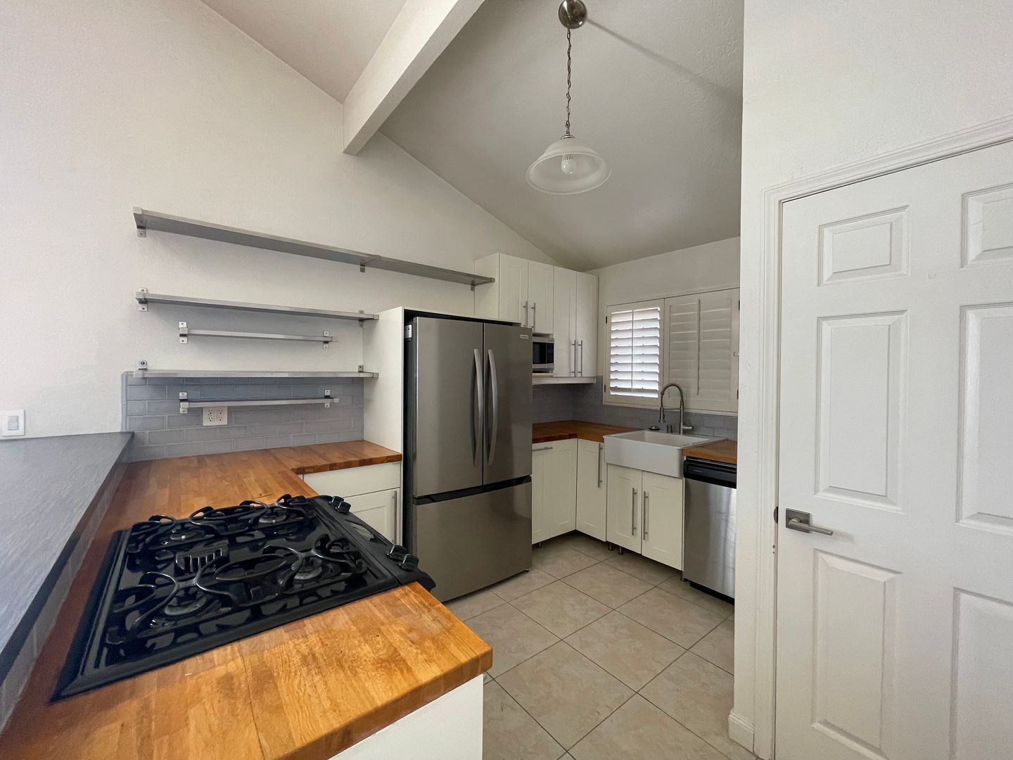 1118 Fresno Street Unit# 5 - San Diego - California - 1 bed, 2 bath rental property
