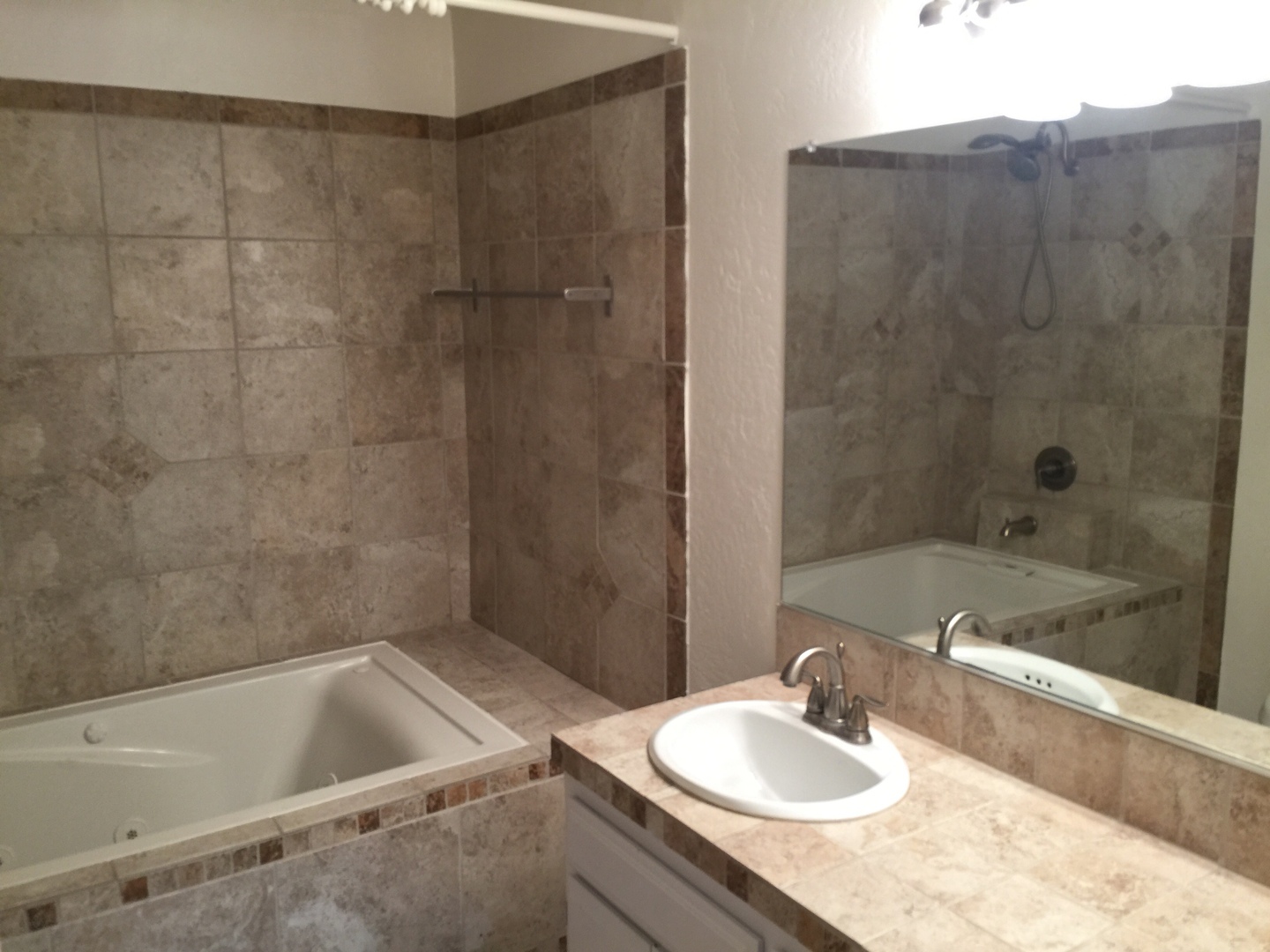 1118 Fresno Street Unit# 5 - San Diego - California - 1 bed, 2 bath rental property