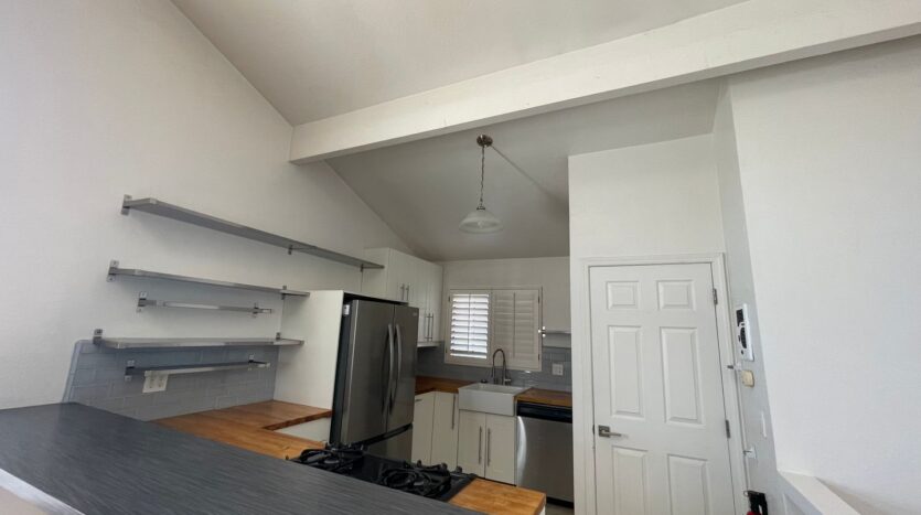 1118 Fresno Street Unit# 5 - San Diego - California - 1 bed, 2 bath rental property