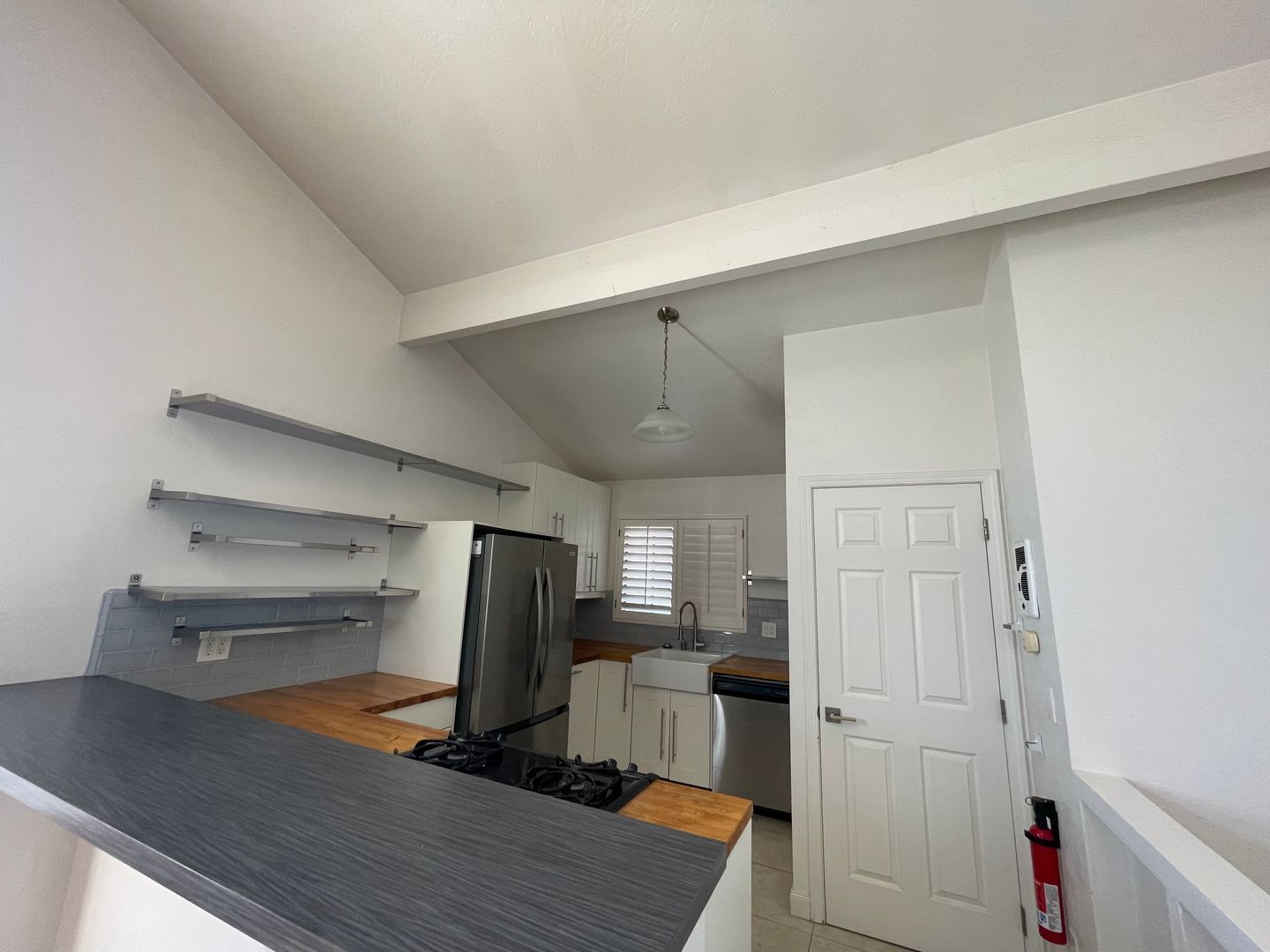 1118 Fresno Street Unit# 5 - San Diego - California - 1 bed, 2 bath rental property
