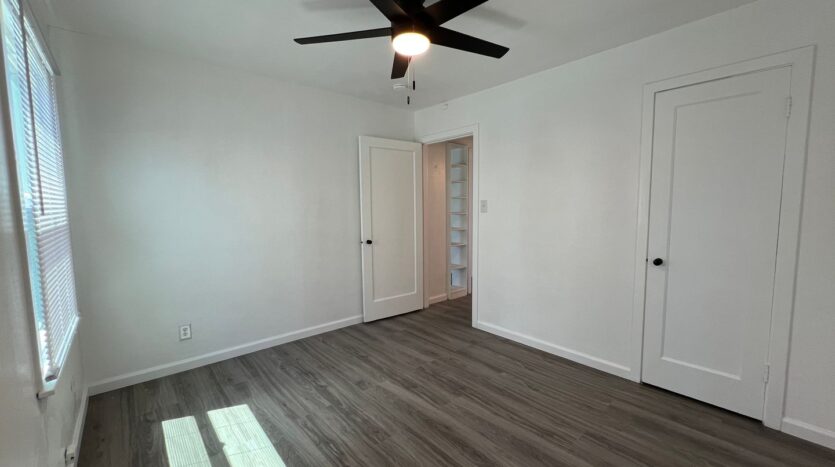 112 W. HOWARD - Visalia - California - 2 bed, 1 bath rental property