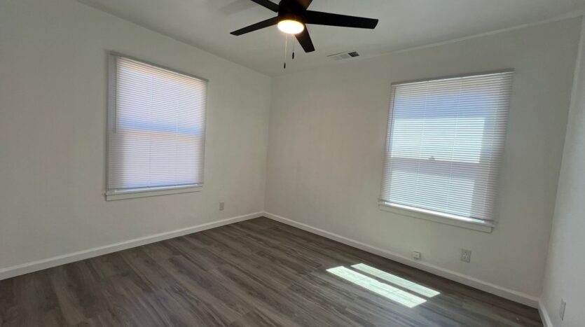 112 W. HOWARD - Visalia - California - 2 bed, 1 bath rental property