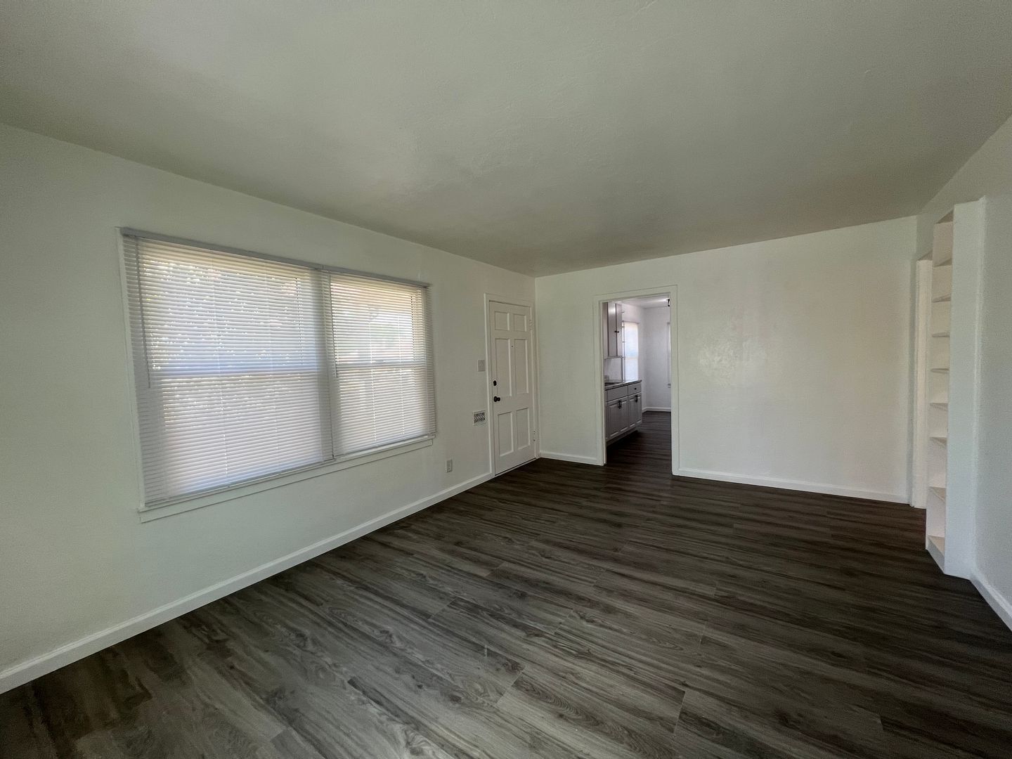 112 W. HOWARD - Visalia - California - 2 bed, 1 bath rental property