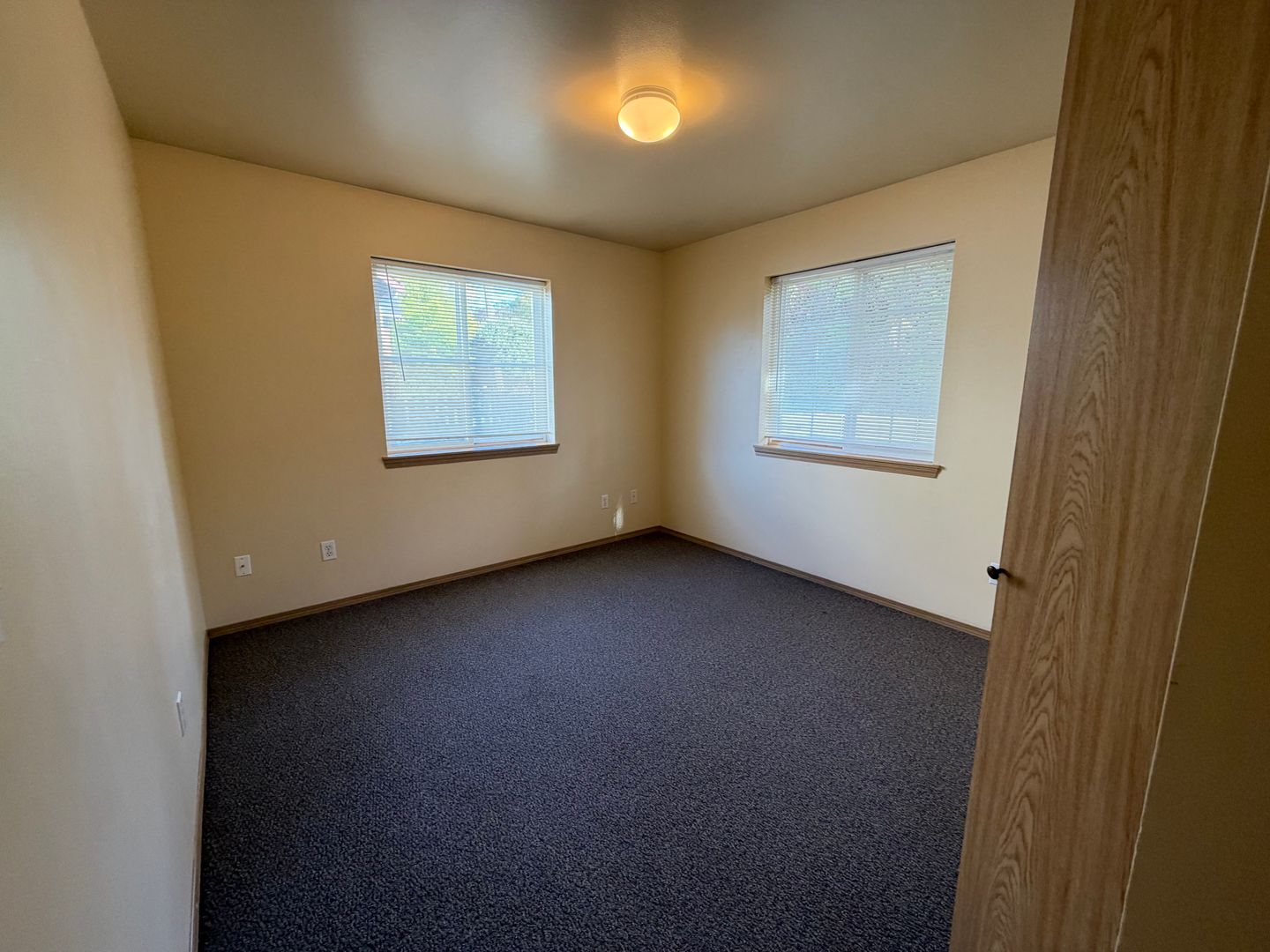 1121 Humboldt St - Bellingham - Washington - 3 bed, 2 bath rental property