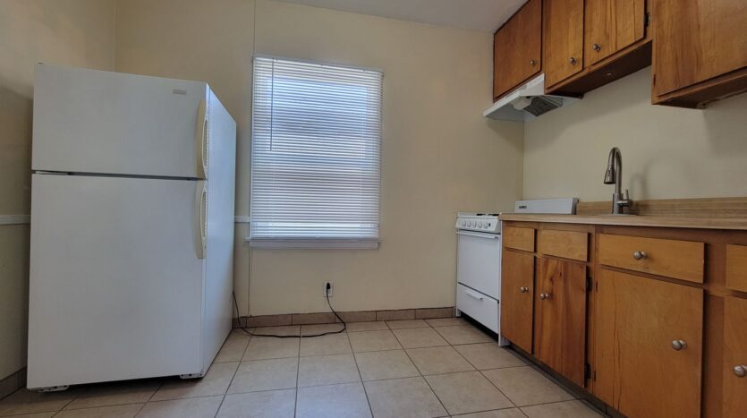 115-117 North Maple Street - Burbank - California - 1 bath rental property