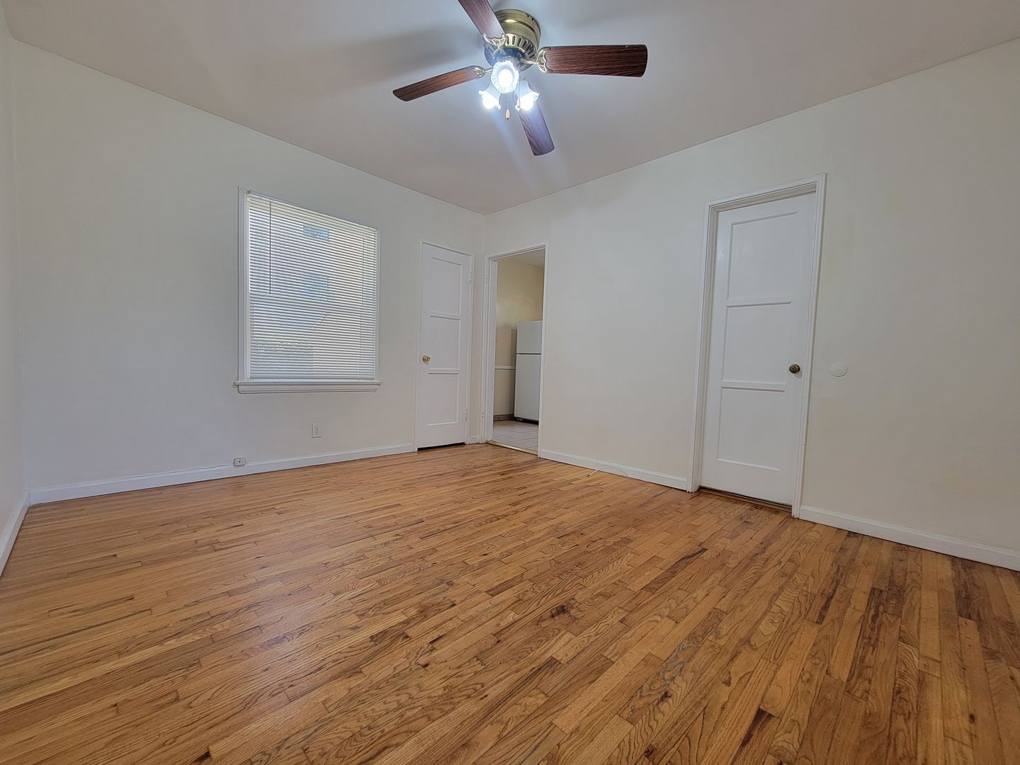 115-117 North Maple Street - Burbank - California - 1 bath rental property