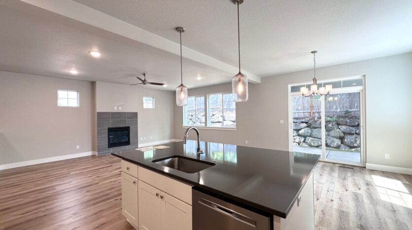 11732 SE Golden Eagle Ln - Happy Valley - Oregon - 4 bed, 2.5 bath rental property