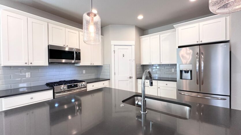 11732 SE Golden Eagle Ln - Happy Valley - Oregon - 4 bed, 2.5 bath rental property