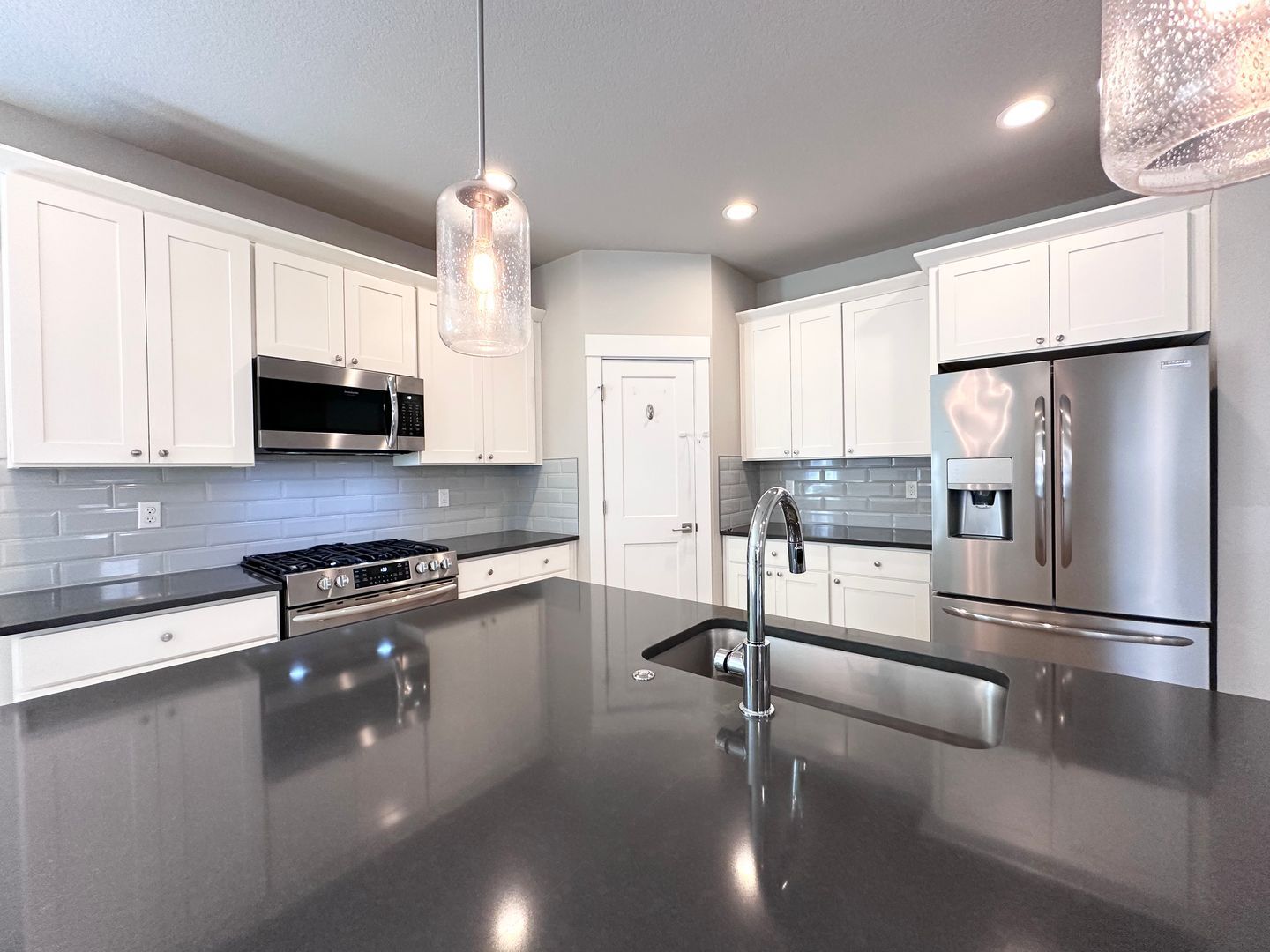 11732 SE Golden Eagle Ln - Happy Valley - Oregon - 4 bed, 2.5 bath rental property