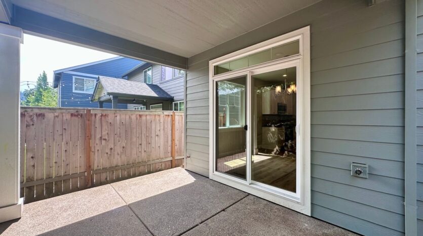 11732 SE Golden Eagle Ln - Happy Valley - Oregon - 4 bed, 2.5 bath rental property