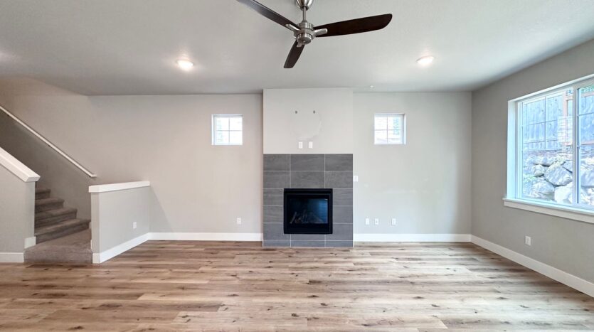 11732 SE Golden Eagle Ln - Happy Valley - Oregon - 4 bed, 2.5 bath rental property