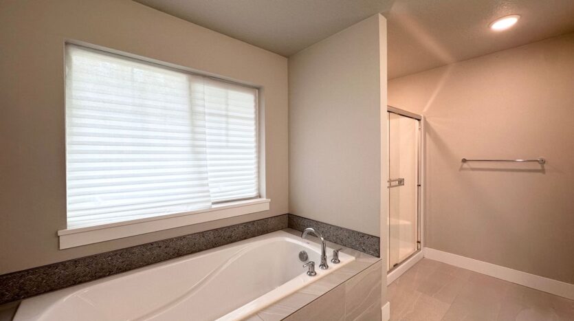 11732 SE Golden Eagle Ln - Happy Valley - Oregon - 4 bed, 2.5 bath rental property