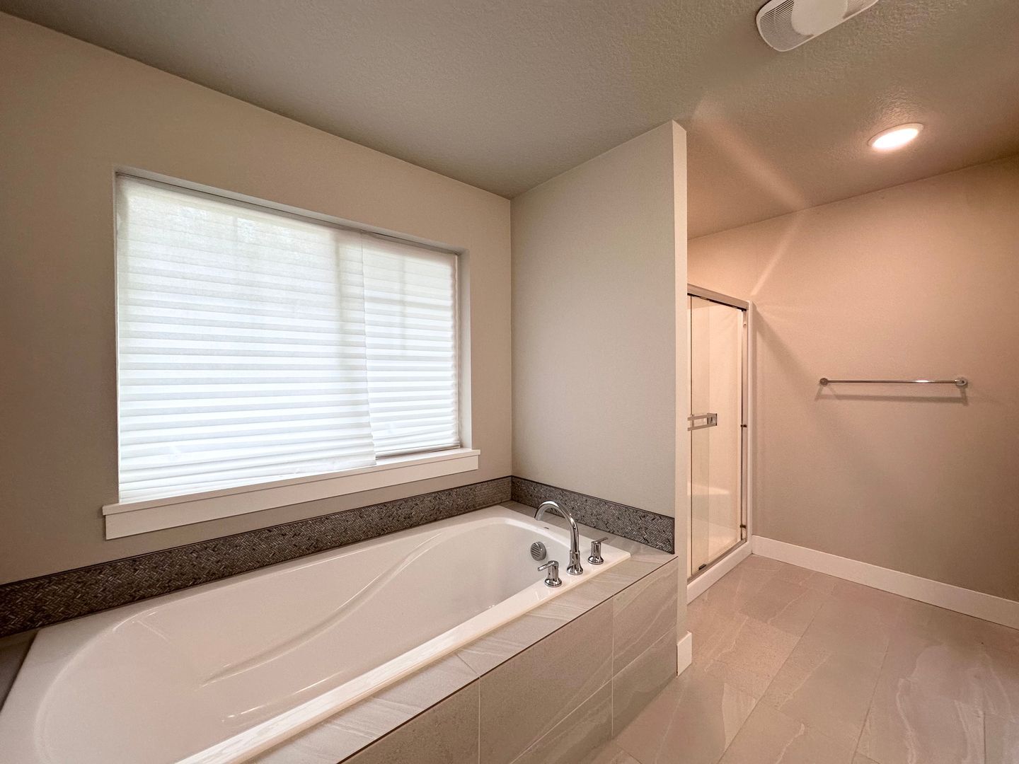 11732 SE Golden Eagle Ln - Happy Valley - Oregon - 4 bed, 2.5 bath rental property