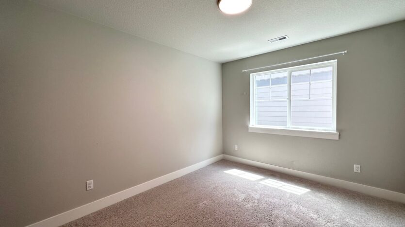 11732 SE Golden Eagle Ln - Happy Valley - Oregon - 4 bed, 2.5 bath rental property