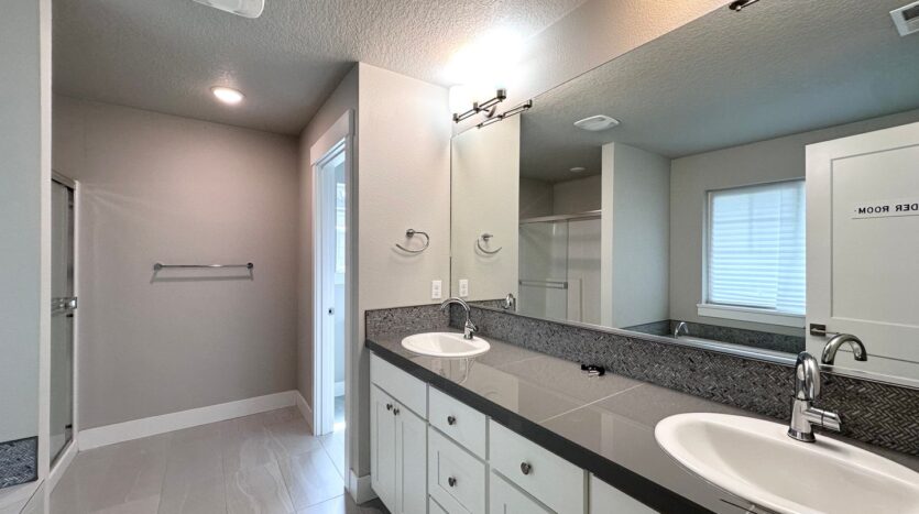 11732 SE Golden Eagle Ln - Happy Valley - Oregon - 4 bed, 2.5 bath rental property