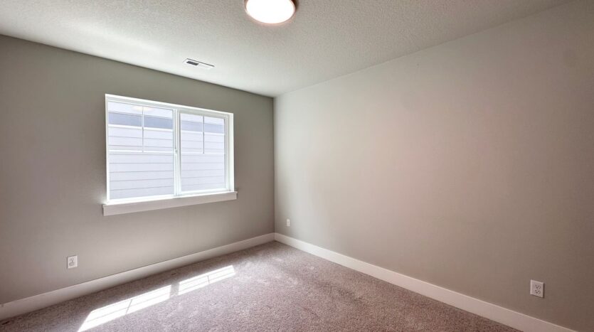 11732 SE Golden Eagle Ln - Happy Valley - Oregon - 4 bed, 2.5 bath rental property