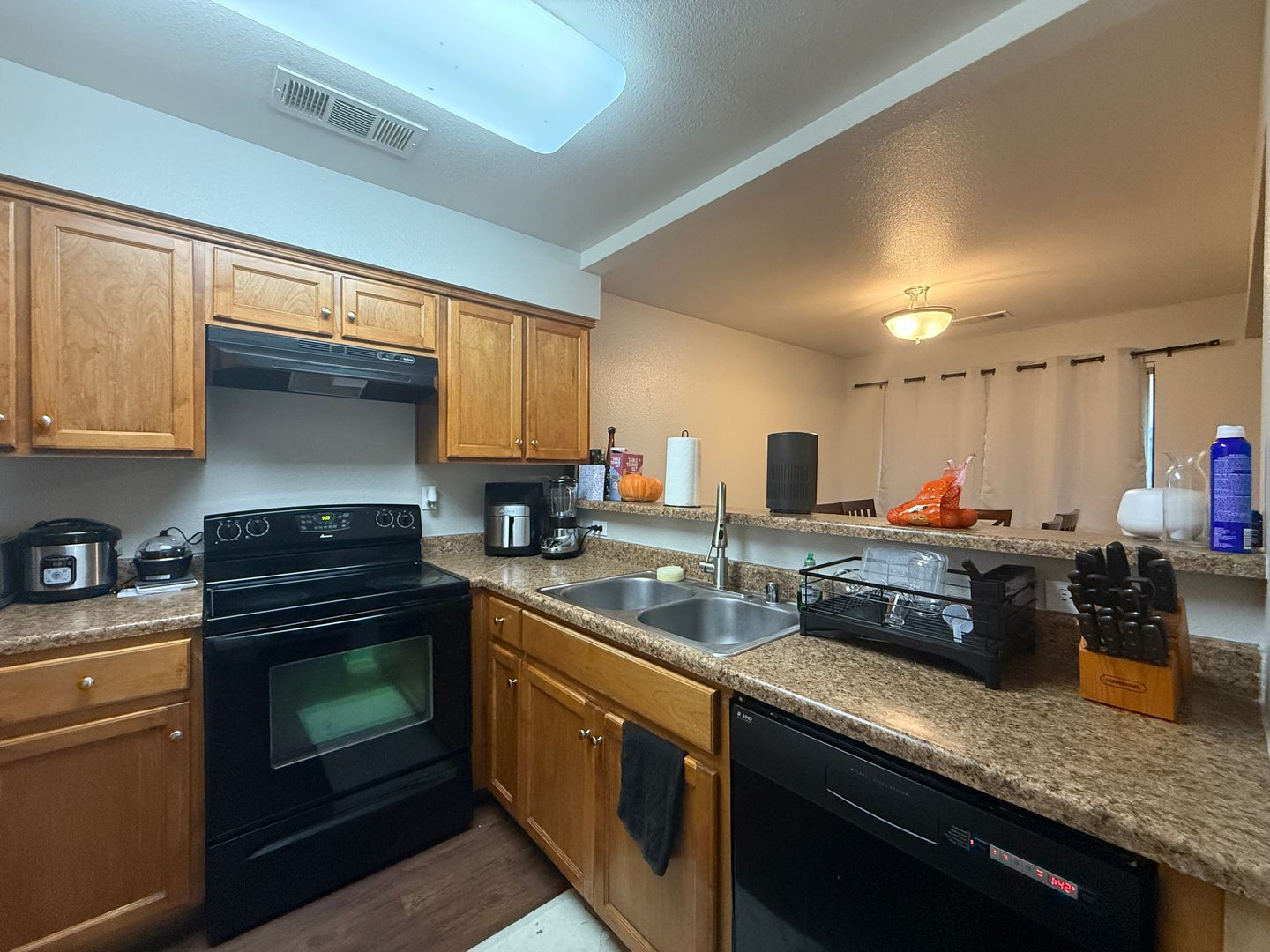 1190 S. Winery Ave.  #234 - Fresno - California - 2 bed, 1 bath rental property