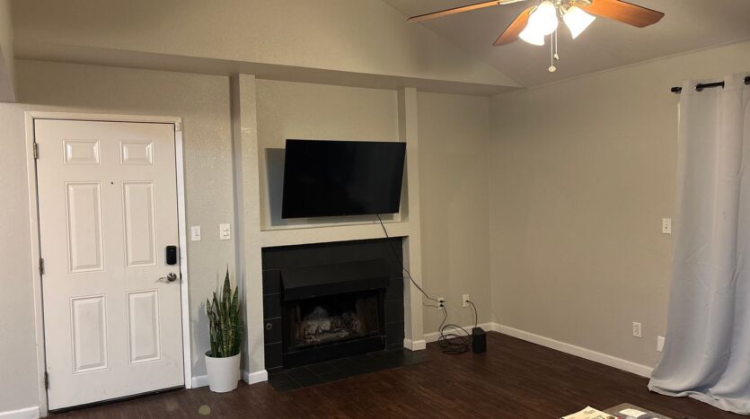 1190 S. Winery Ave.  #234 - Fresno - California - 2 bed, 1 bath rental property