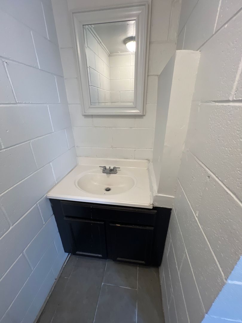 1216 High Street SE Unit C - Albuquerque - New Mexico - 1 bed, 1 bath rental property