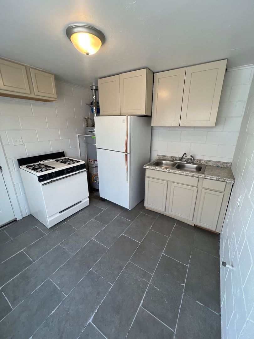 1216 High Street SE Unit C - Albuquerque - New Mexico - 1 bed, 1 bath rental property