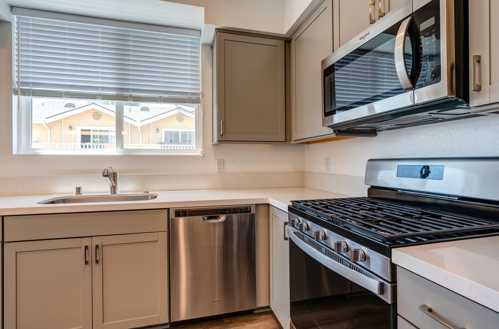 1276 East Santa Clara St   - Ventura - California - 2 bed, 2.5 bath rental property