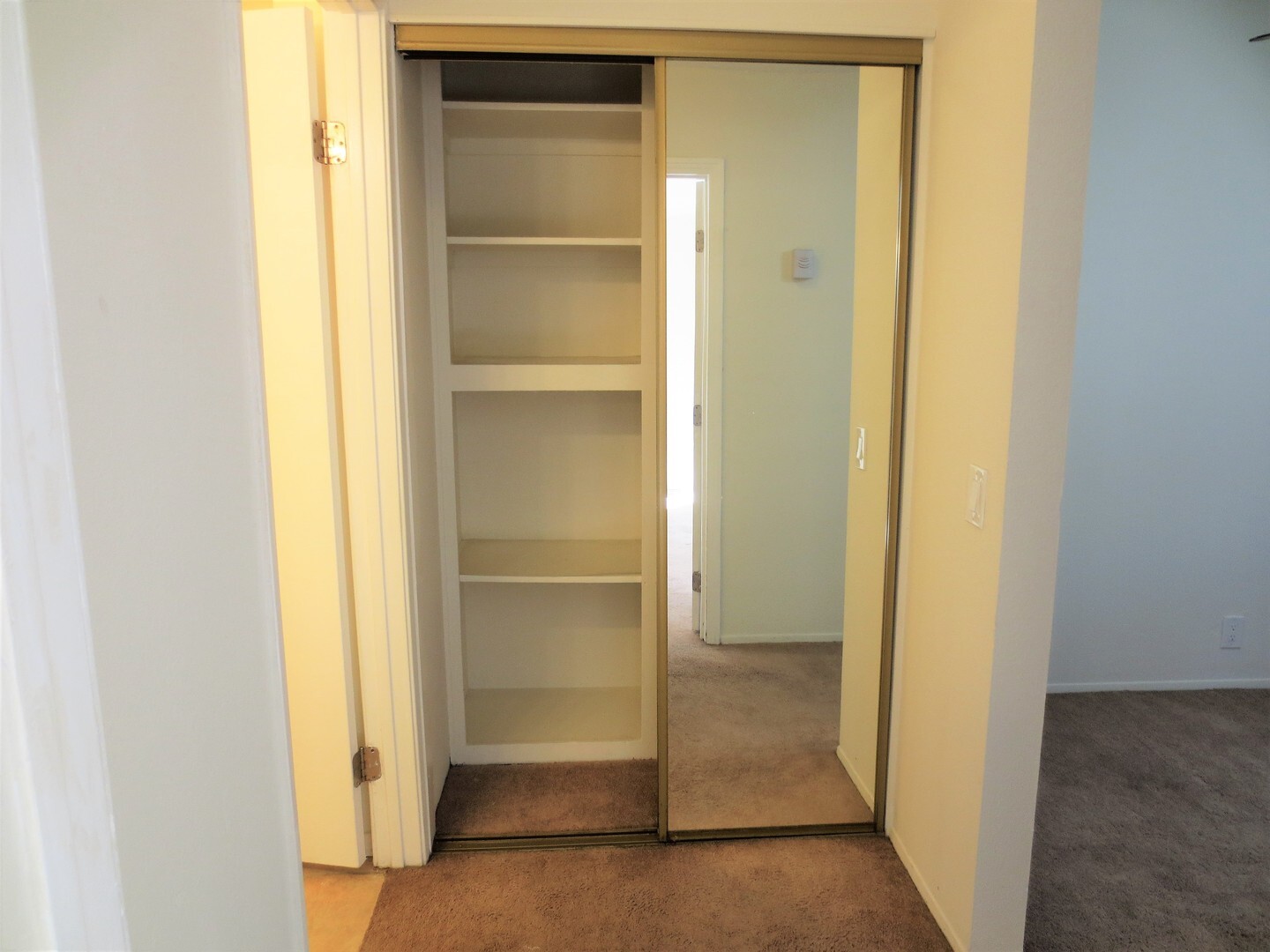 12923 Mapleview Street #14 - Lakeside - California - 1 bed, 1 bath rental property
