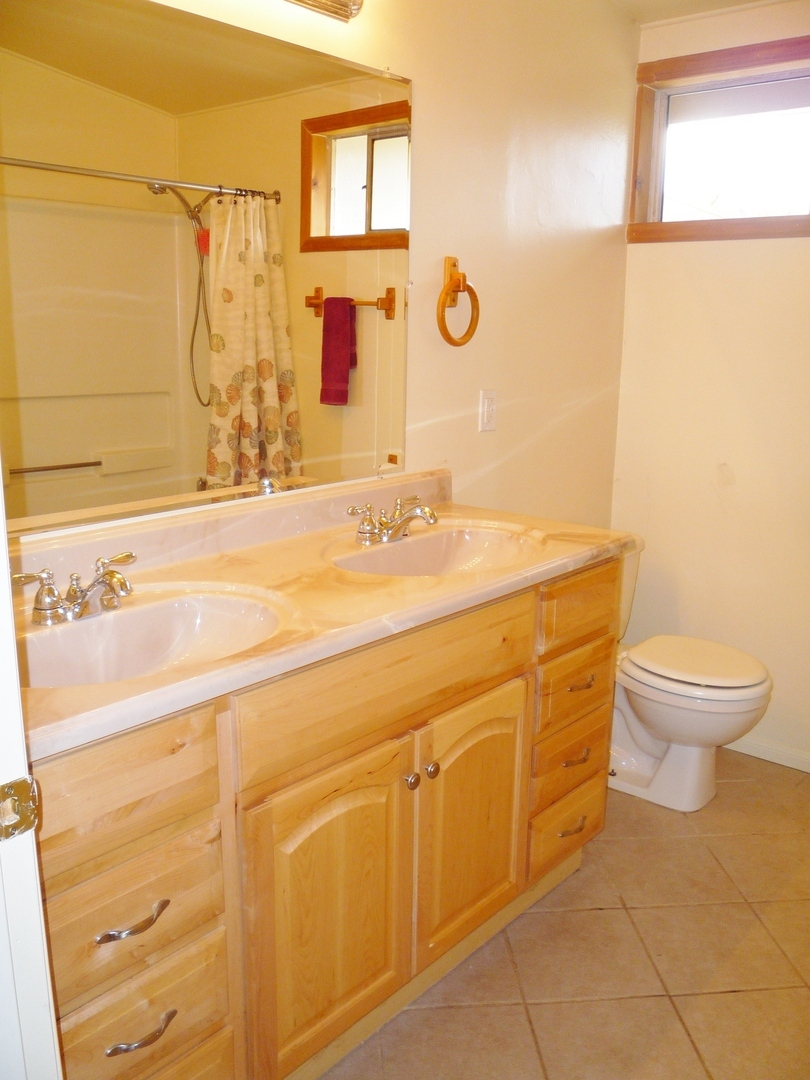 13808 Frame Rd. - Poway - California - 3 bed, 1.5 bath rental property