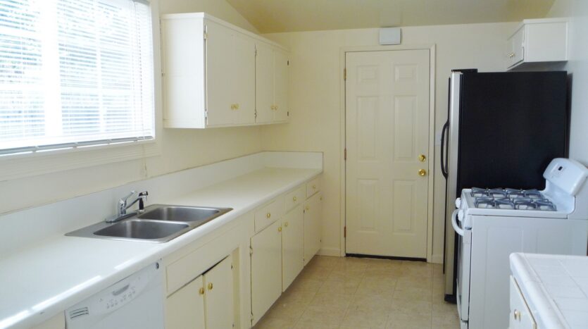 13808 Frame Rd. - Poway - California - 3 bed, 1.5 bath rental property