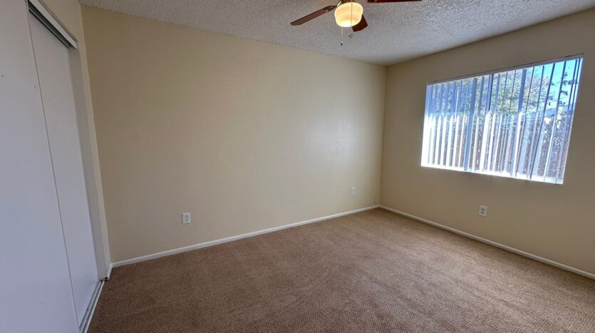 13915 Spruce St - Hesperia - California - 2 bed, 2 bath rental property