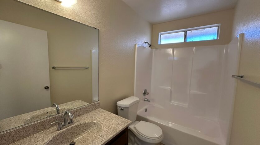 13915 Spruce St - Hesperia - California - 2 bed, 2 bath rental property