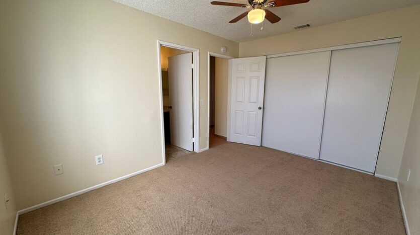 13915 Spruce St - Hesperia - California - 2 bed, 2 bath rental property
