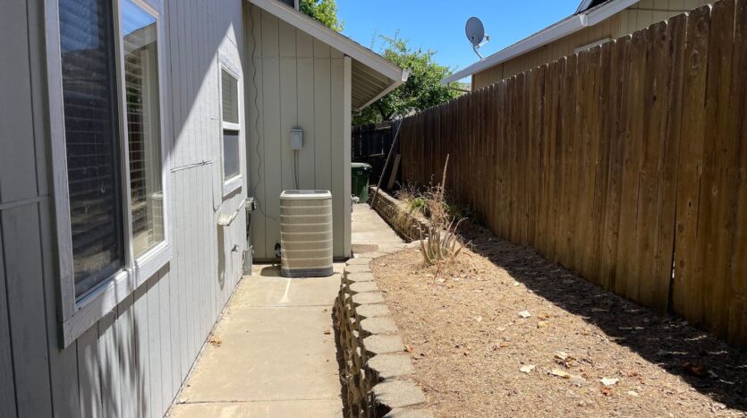 143 Goldenwest Court - Valley Springs - California - 3 bed, 2 bath rental property
