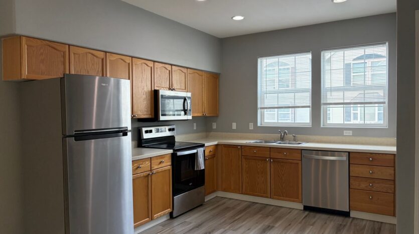 14320 SW Cougar Ridge Drive - Beaverton - Oregon - 2 bed, 2.5 bath rental property