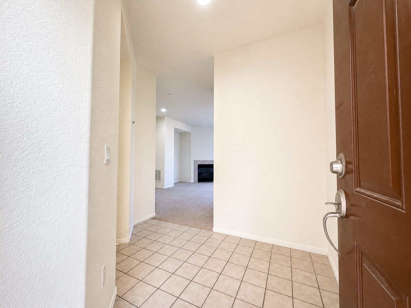 15325 Oak Tree Dr. #104 - Lake Elsinore - California - 3 bed, 2.5 bath rental property