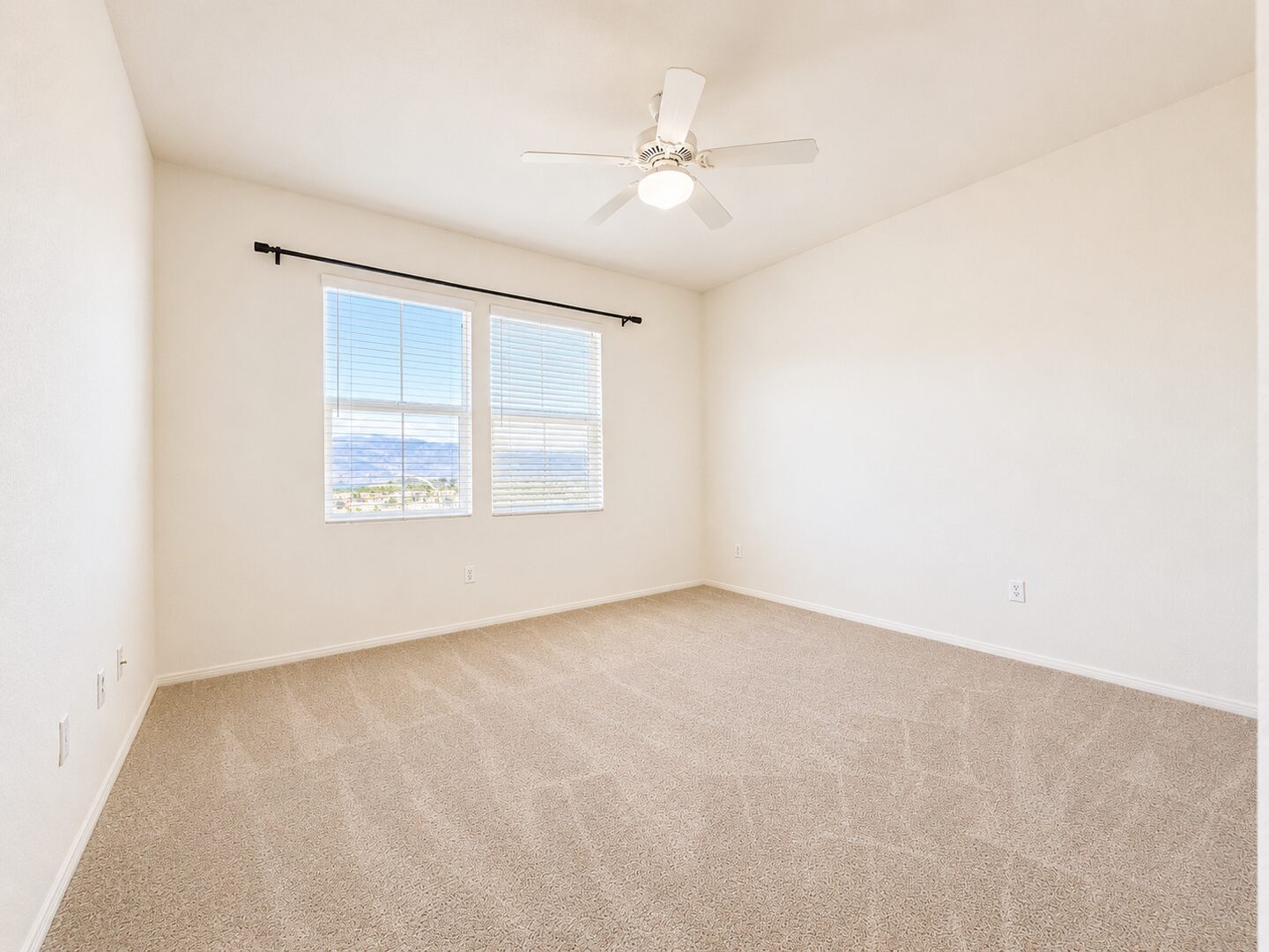 15325 Oak Tree Dr. #104 - Lake Elsinore - California - 3 bed, 2.5 bath rental property