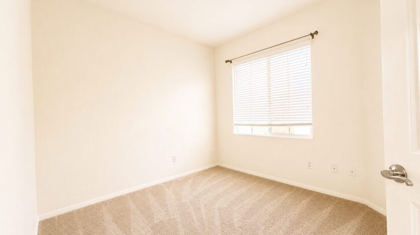 15325 Oak Tree Dr. #104 - Lake Elsinore - California - 3 bed, 2.5 bath rental property